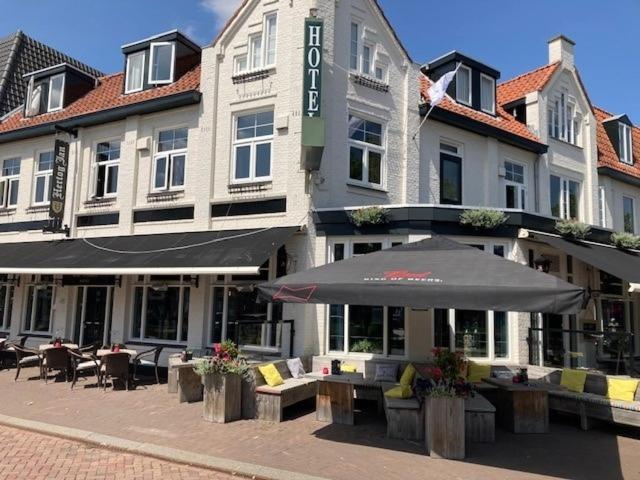 Boutique Hotel De Valk Valkenswaard Bagian luar foto