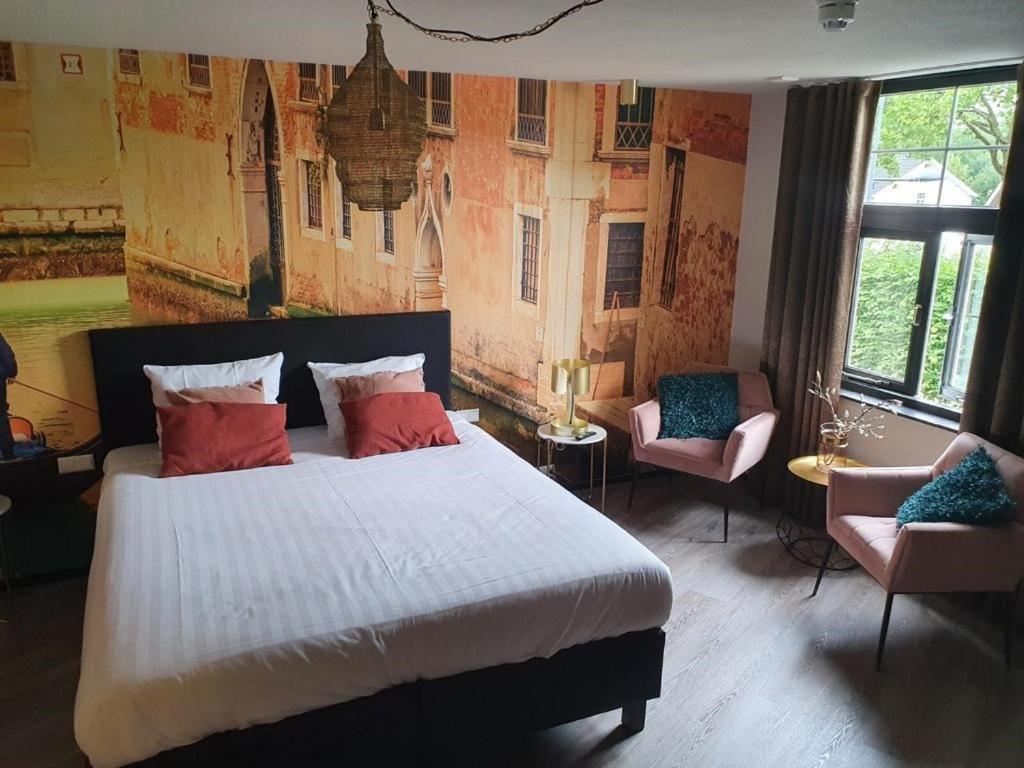 Boutique Hotel De Valk Valkenswaard Bagian luar foto