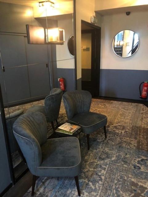Boutique Hotel De Valk Valkenswaard Bagian luar foto