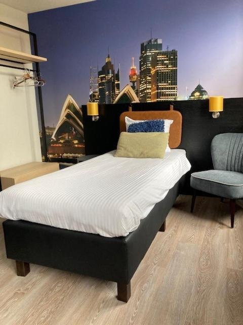 Boutique Hotel De Valk Valkenswaard Bagian luar foto