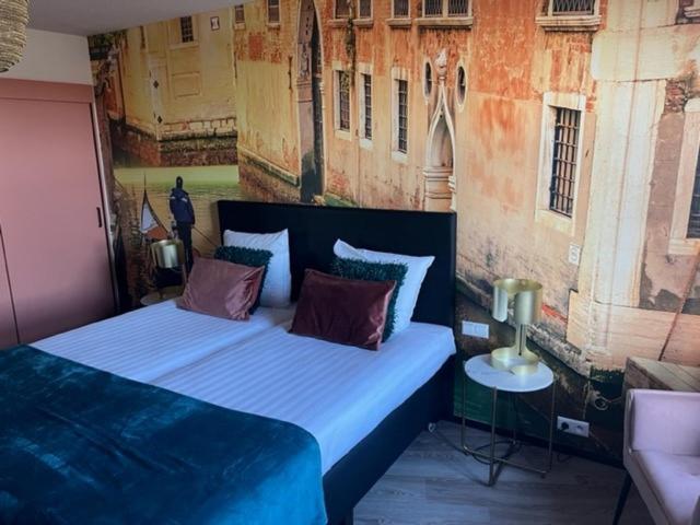 Boutique Hotel De Valk Valkenswaard Bagian luar foto