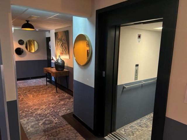 Boutique Hotel De Valk Valkenswaard Bagian luar foto