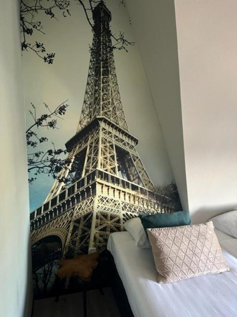 Boutique Hotel De Valk Valkenswaard Bagian luar foto